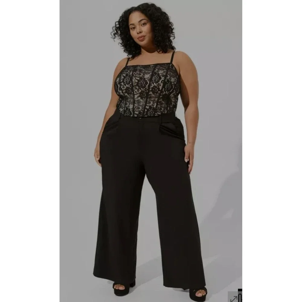 Torrid Black Lace Corset Crop Top Beige Lining Smocked Back‎ New With Tags 2/2X